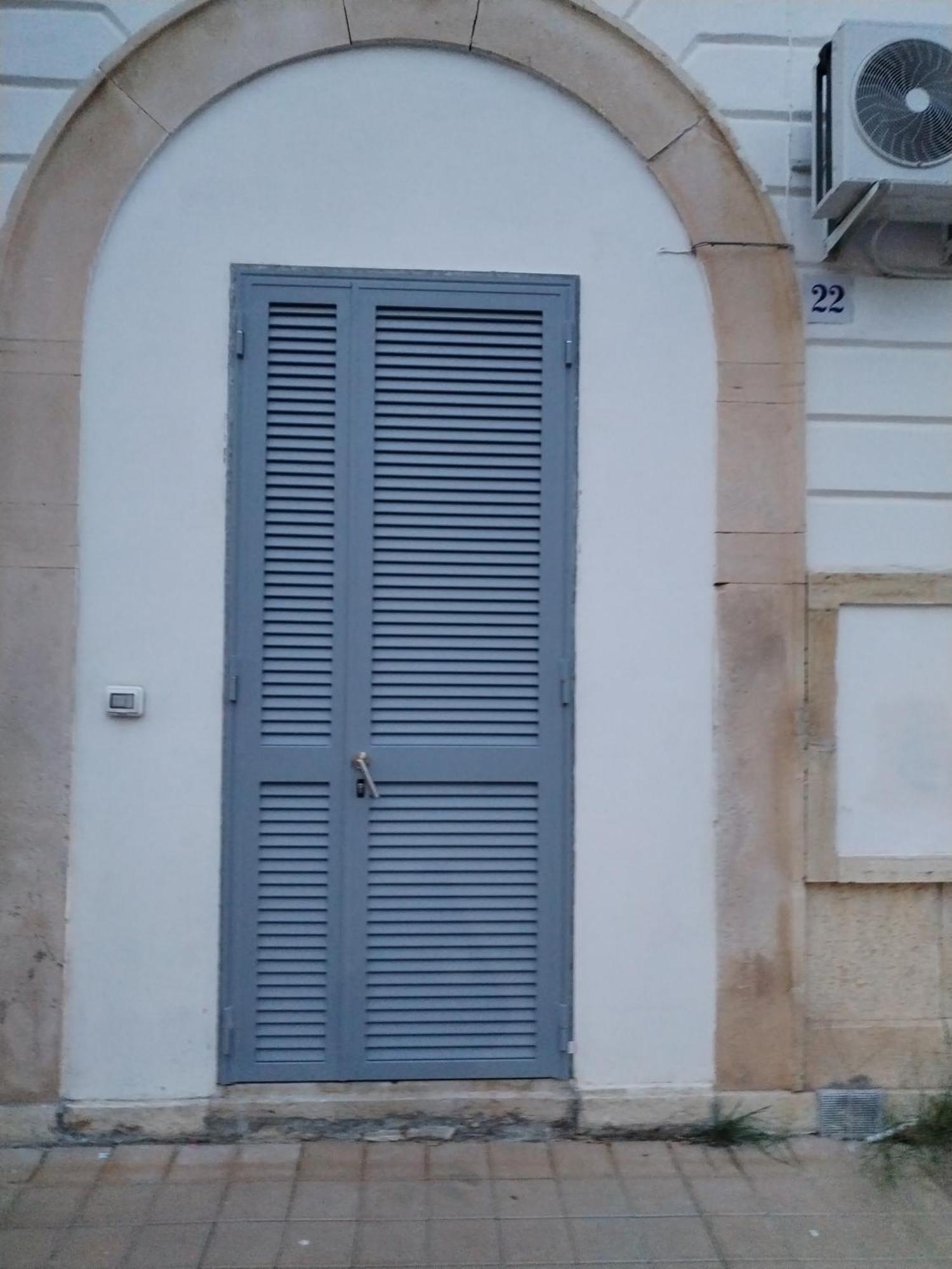 Al Mare 22 Hotel Bari Kültér fotó